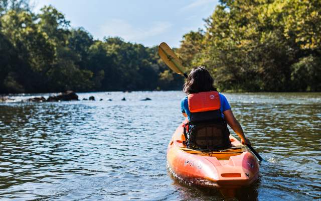 Embrace the waterways of Chapin: Kayaking adventures await at Crooked Creek Park.